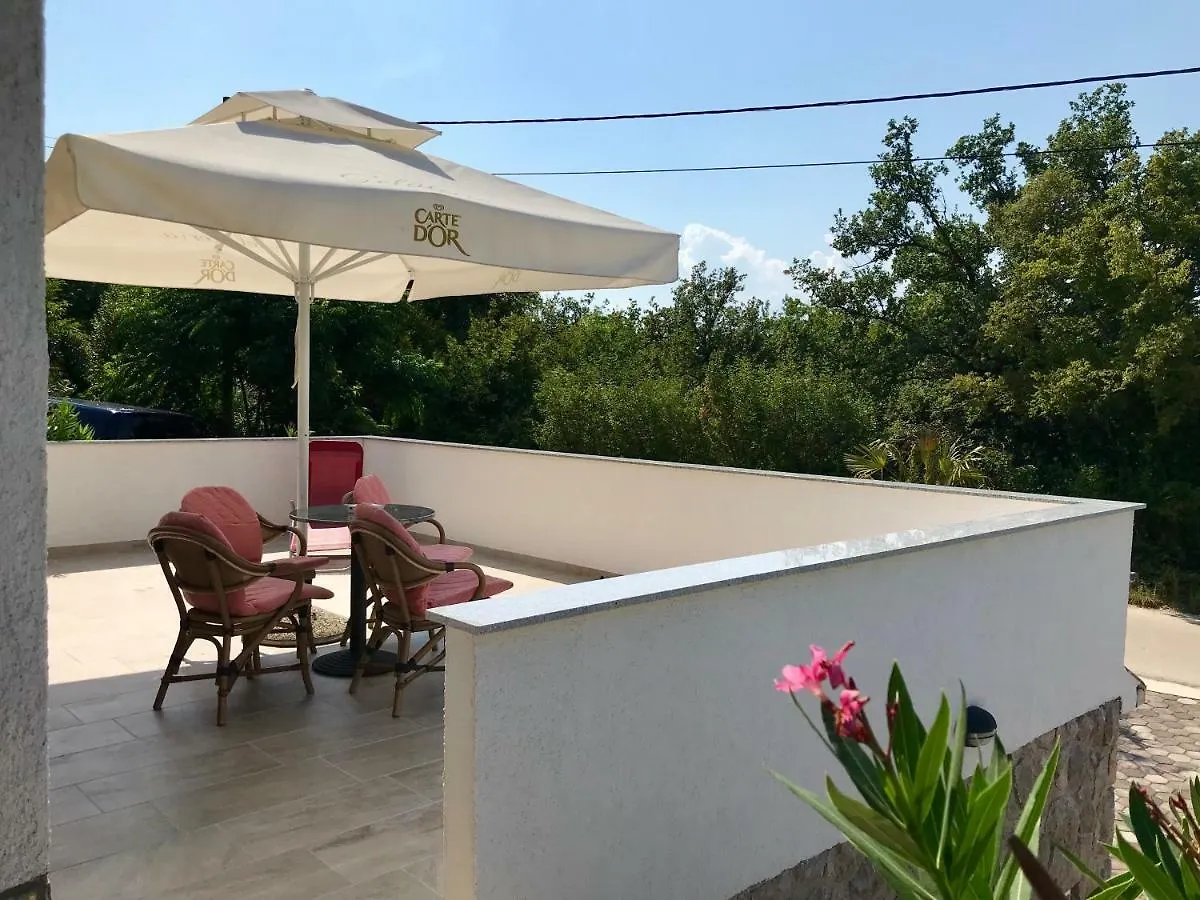 Apartments Mestrovic, Klimno, Soline Bay, Island Krk 0*, Klimno